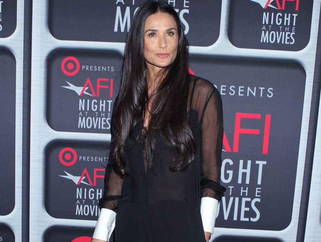 Πόσων χρονών είναι το καινούργιο αγόρι της Demi Moore;