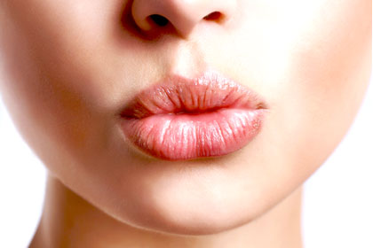 Η αλήθεια για τα lip plumpers | vita.gr