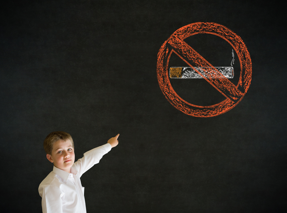 Το παθητικό κάπνισμα γερνάει τις παιδικές αρτηρίες