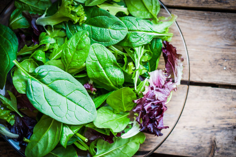 Πώς θα διατηρήσω περισσότερο τις πράσινες σαλάτες; | vita.gr