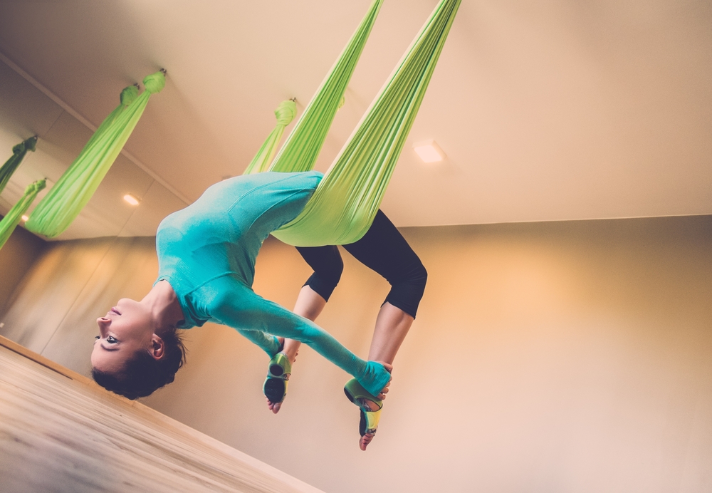 Πετάμε με την aerial yoga