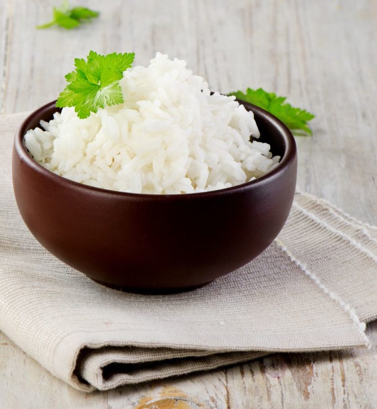 Το ρύζι συχνά μου κολλάει. Τι μπορώ να κάνω; | vita.gr