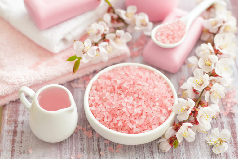 Let’s scrub. Φυσικές συνταγές | vita.gr Let’s scrub. Φυσικές συνταγές | vita.gr
