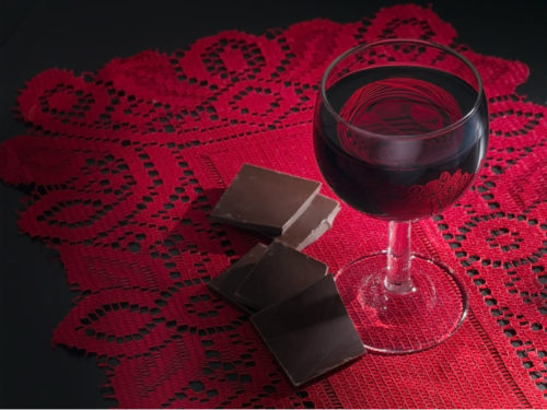 Σοκολάτα και κόκκινο κρασί για αδυνάτισμα;