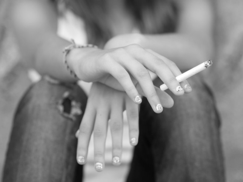 «Έπιασα το παιδί μου να καπνίζει»