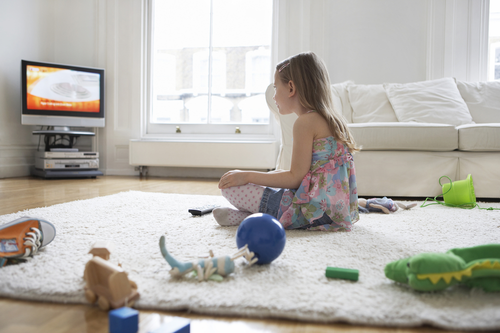 Τα παιδιά που βλέπουν πολλή τηλεόραση παχαίνουν