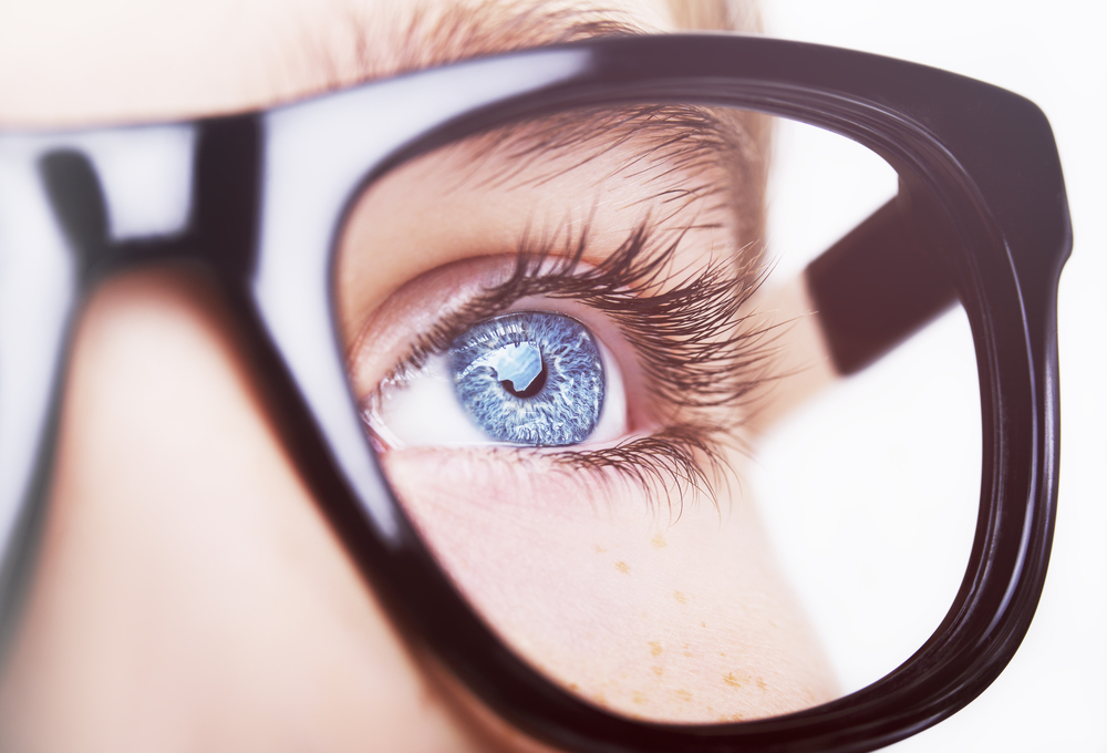 Οφθαλμολογική εξέταση εντοπίζει πρώιμα συμπτώματα της άνοιας