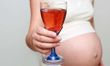 Αλκοόλ με μέτρο για έξυπνα μωρά | vita.gr