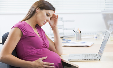Το εργασιακό στρες βλάπτει τις εγκύους | vita.gr