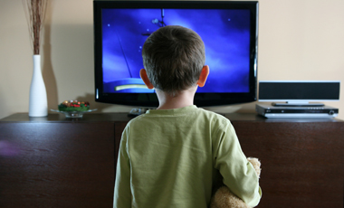 Η TV βλάπτει την ομιλία των παιδιών | vita.gr