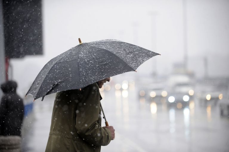 Βροχές, καταιγίδες και χιόνια σε όλη τη χώρα | vita.gr
