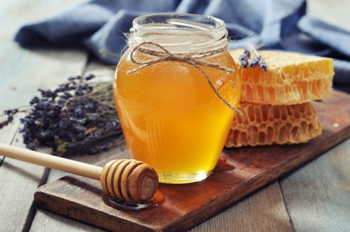 DIY: Ενυδατικό αφρόλουτρο με μέλι