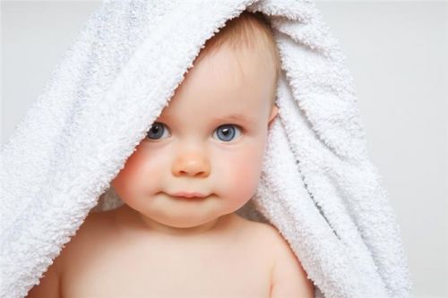 Συμβουλές ασφαλείας για το μπάνιο του μωρού