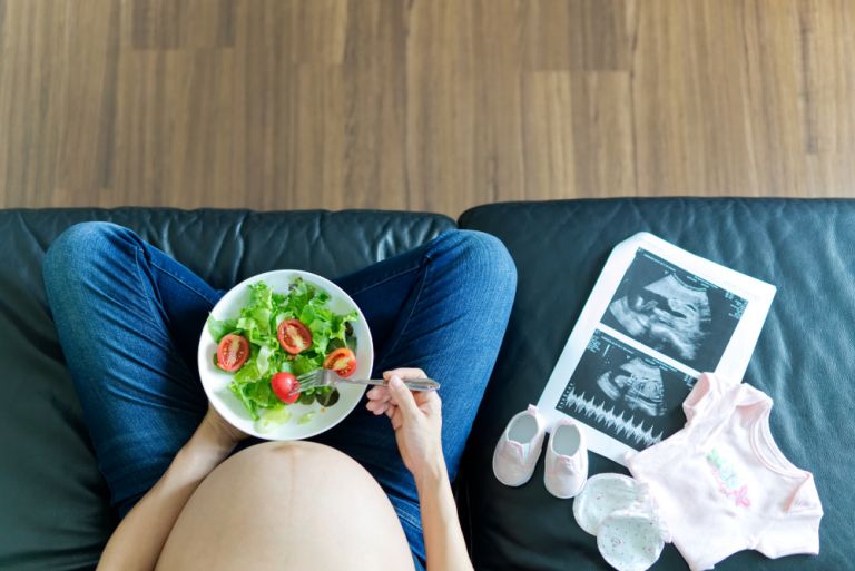 Τραφείτε σωστά στην εγκυμοσύνη εάν είστε υπέρβαρη | vita.gr