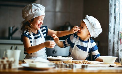 Διασκεδαστικοί τρόποι να μαγειρέψετε με το παιδί