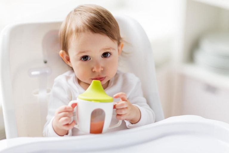 Οι βασικές απορίες σας για το γάλα του παιδιού | vita.gr