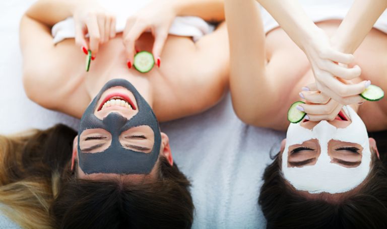 Beauty στο λεπτό: 4 γρήγορες σπιτικές συνταγές αντιγήρανσης | vita.gr