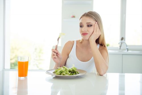 Πρέπει να σταματήσετε να καταναλώνετε συγκεκριμένες τροφές για να είστε υγιής;