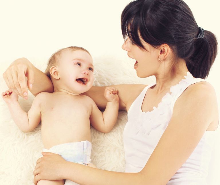 Γιατί είναι σημαντικό να μιλάμε στο μωρό; | vita.gr