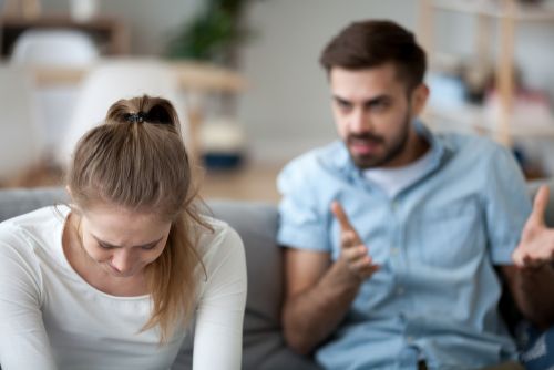 5 ενδείξεις μίας συναισθηματικά κακοποιητικής σχέσης