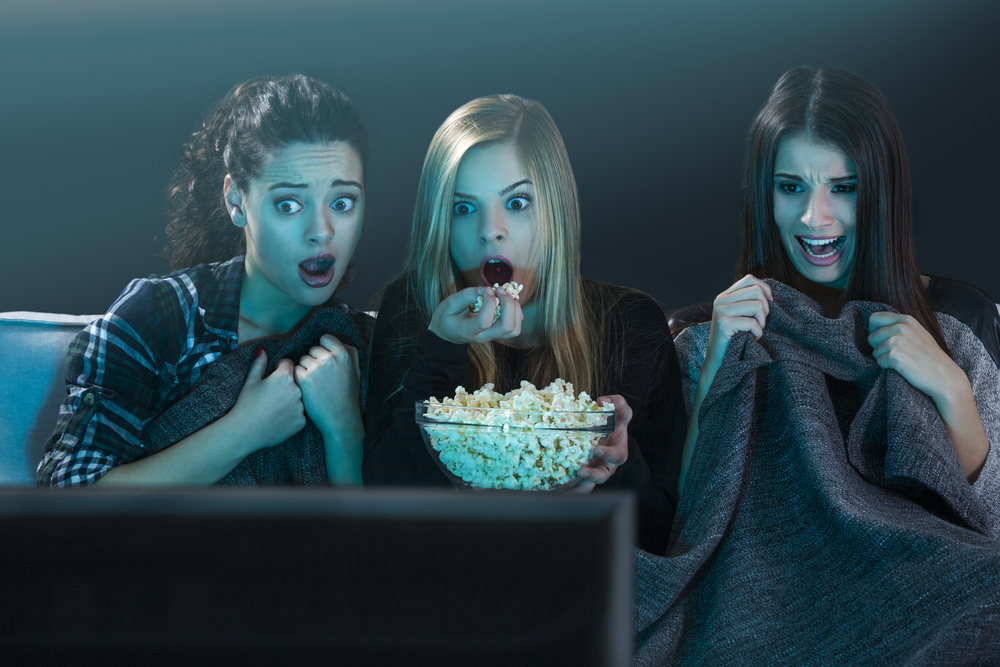 Γιατί οι τρομακτικές ταινίες μας παχαίνουν;