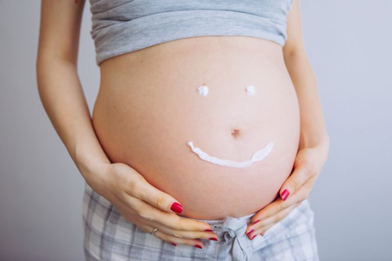 Η ψυχολογία της γυναίκας που ετοιμάζεται να γίνει μαμά | vita.gr