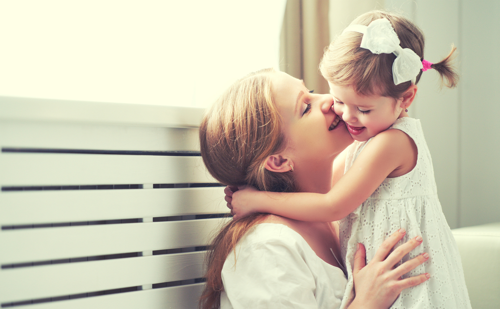 Ποιες είναι οι συνήθειες μίας χαρούμενης μαμάς;
