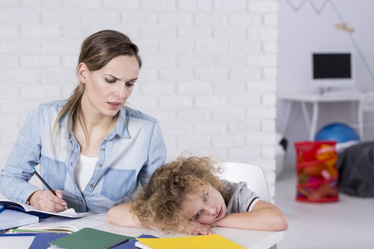Τι να περιμένετε από τη συμπεριφορά του παιδιού σχολικής ηλικίας | vita.gr