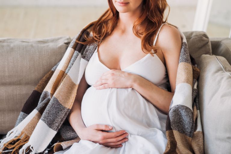 Τι ανακουφίζει την ευαισθησία στο στήθος που προκαλεί η εγκυμοσύνη; | vita.gr