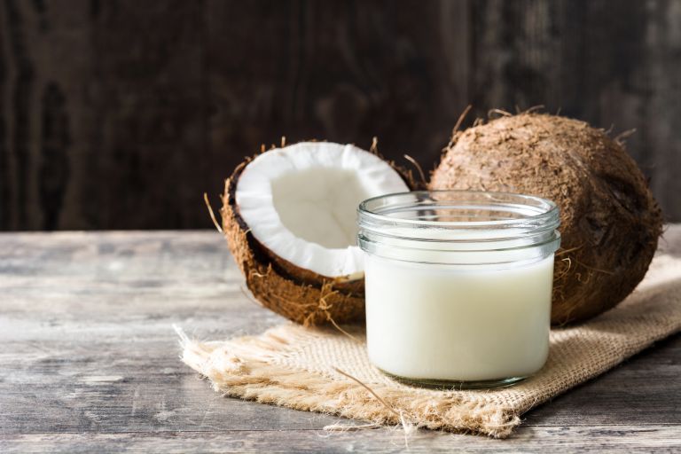DIY: Σαμπουάν για απαλά μαλλιά με γάλα καρύδας | vita.gr