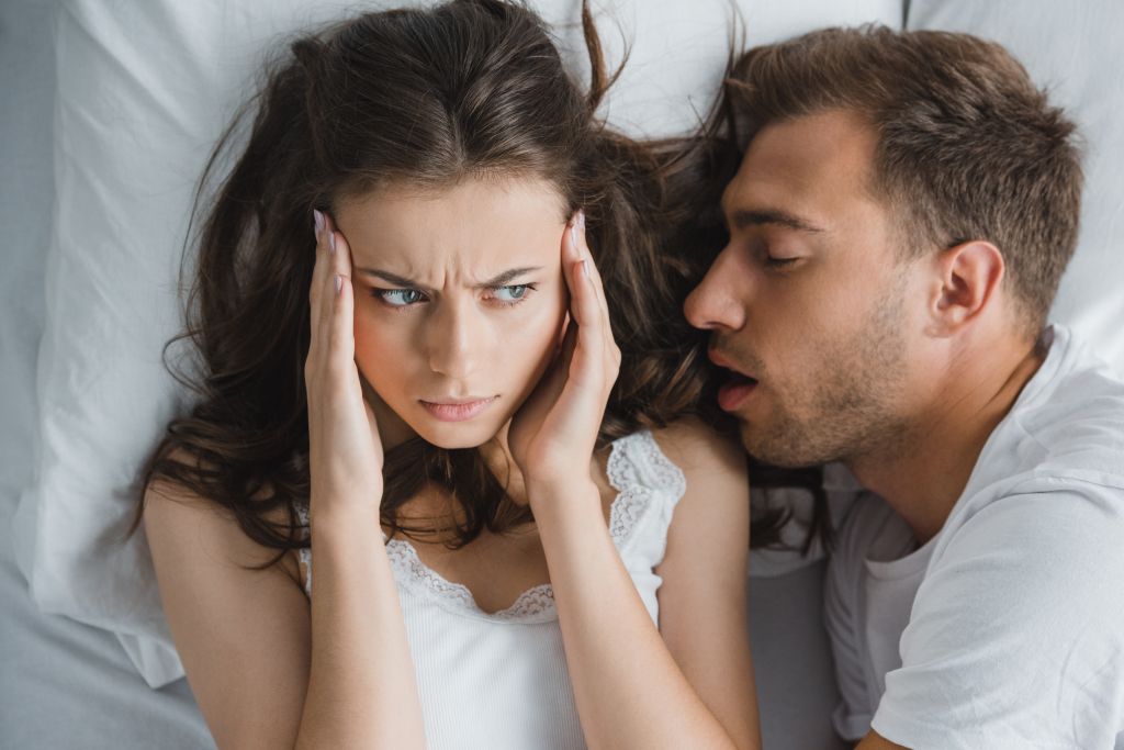 Τι να κάνετε όταν δεν αντέχετε να κοιμηθείτε με τον σύντροφό σας