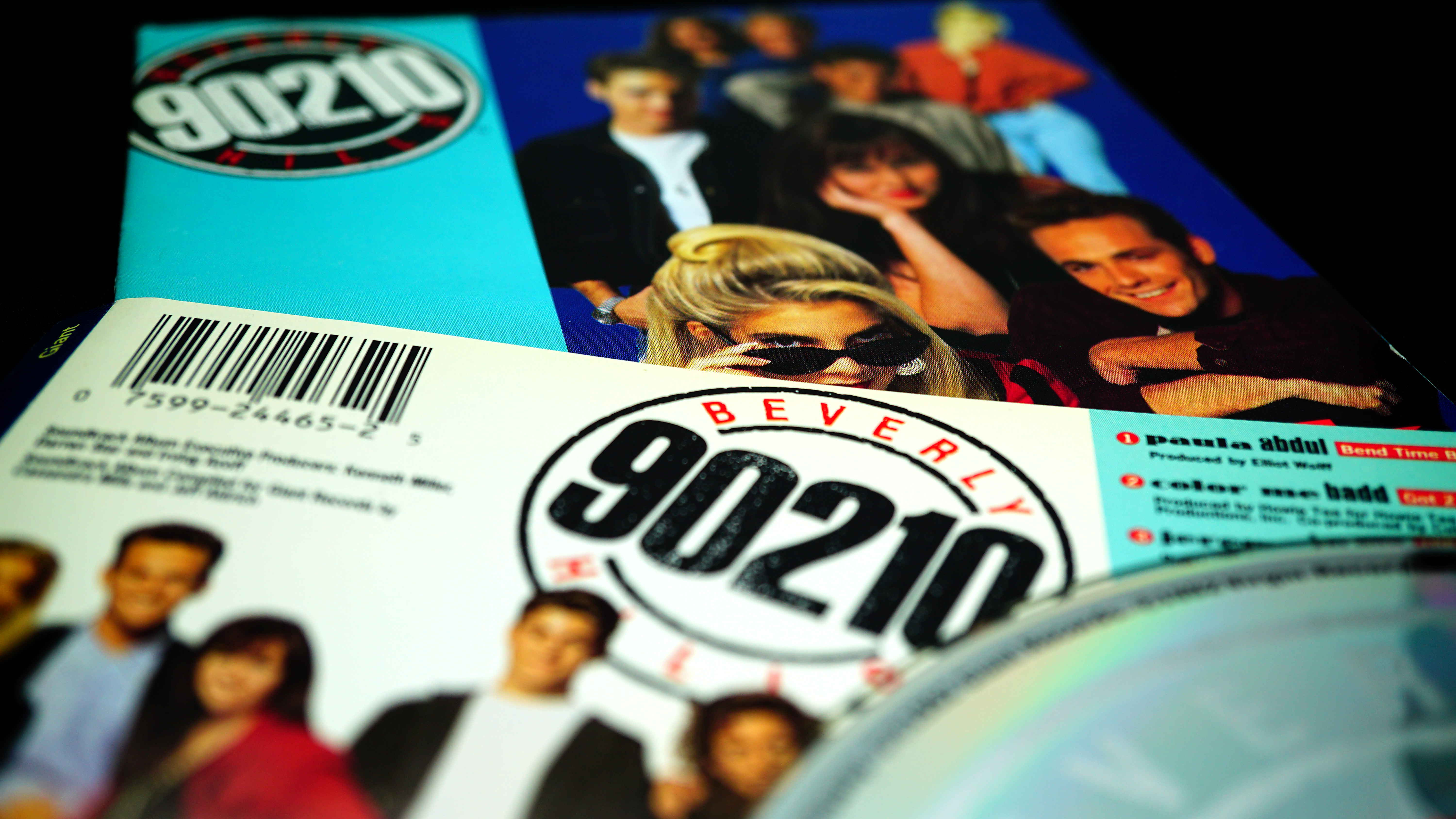 Η πρώτη φωτογραφία από το remake του “Beverly Hills 90210”