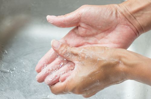 Πώς θα πλύνετε σωστά τα χέρια σας