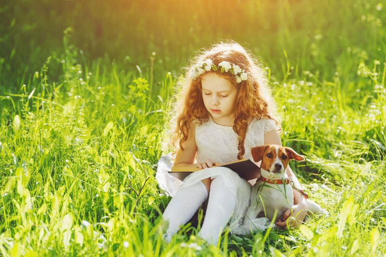 Πώς θα μεγαλώσετε ένα παιδί που αγαπάει τα βιβλία | vita.gr
