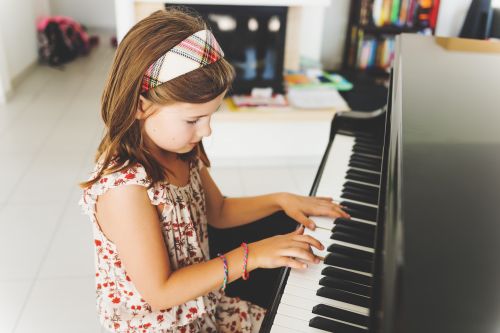 Μουσικά όργανα: Το καλύτερο εργαλείο μάθησης για τα παιδιά