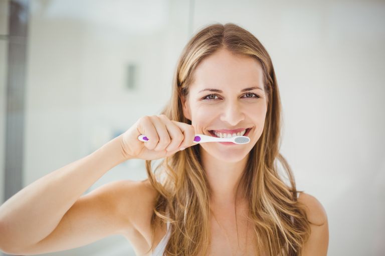 Βουρτσίστε καλά τα δόντια σας για γερή μνήμη | vita.gr