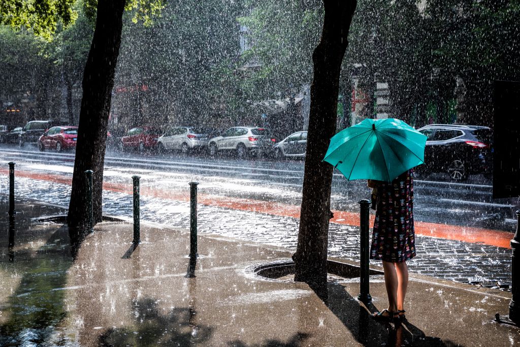 Αλλάζει ο καιρός – Πτώση της θερμοκρασίες, βροχές και καταιγίδες