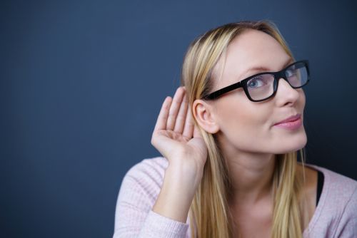 Προβλήματα ακοής: Πώς επιδρούν στη λειτουργία του εγκεφάλου