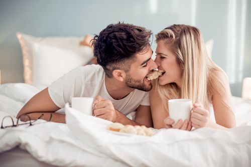 Δέκα συνήθειες που έχουν τα ζευγάρια με έντονη ερωτική ζωή