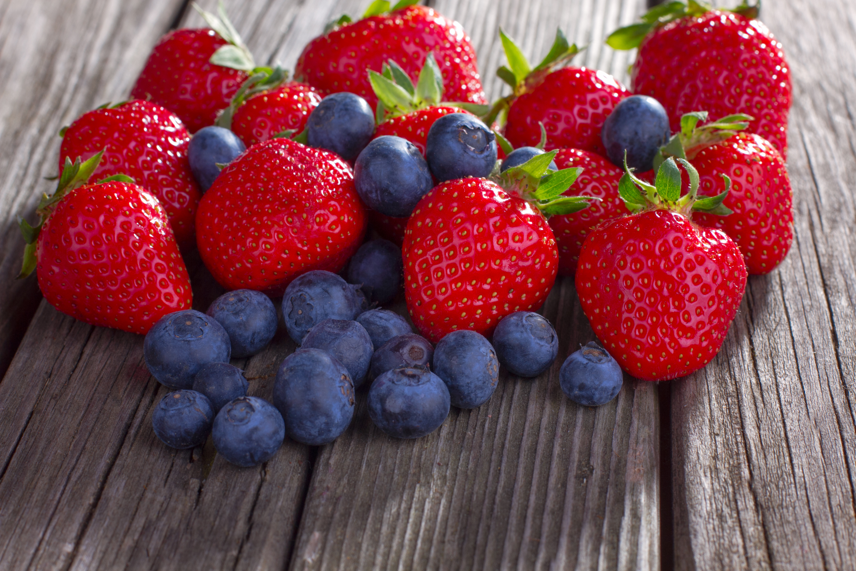 Ανοιξιάτικα φρούτα: Πολυτίμοι σύμμαχοι υγείας