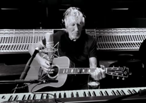 Ρότζερ Γουότερς: Ερμηνεύει το «Mother» των Pink Floyd σε εκδοχή καραντίνας