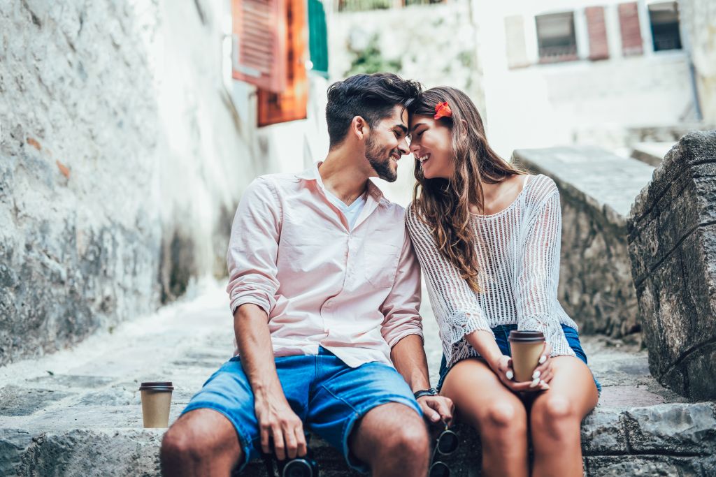 Πώς επηρεάζει το καλοκαίρι τον ερωτικό τομέα;