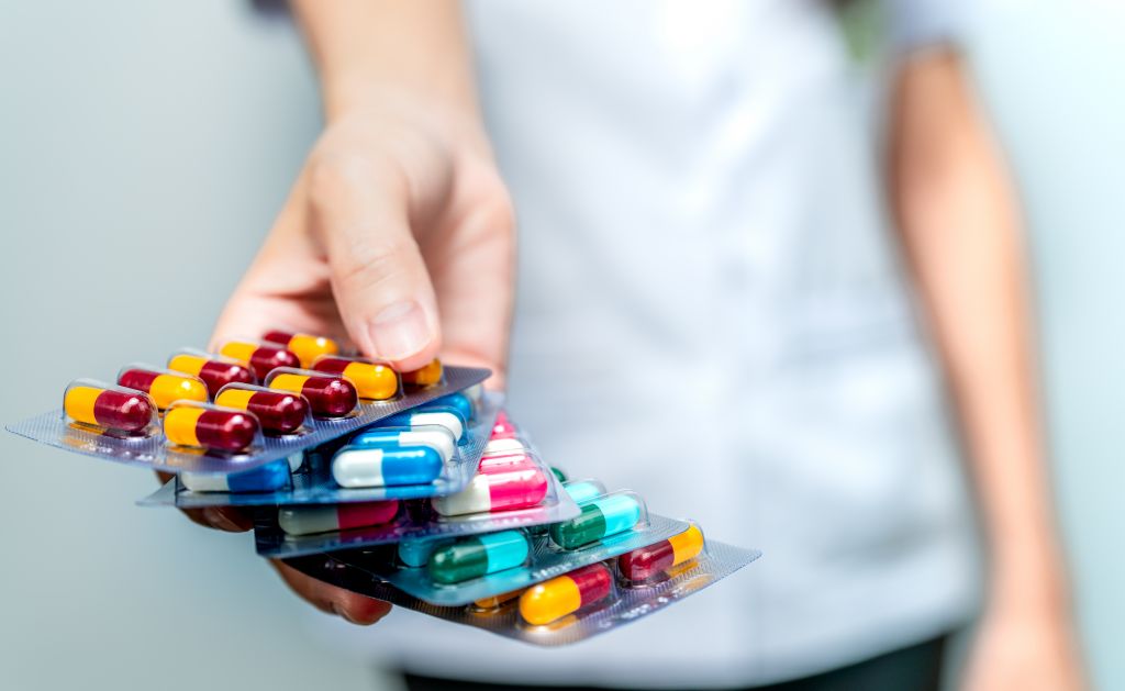 Υπουργείο Υγείας: Με ιατρική συνταγή η χορήγηση αντιβιοτικών