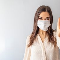 Πώς θα φορέσουμε μάσκα σε υψηλές θερμοκρασίες;