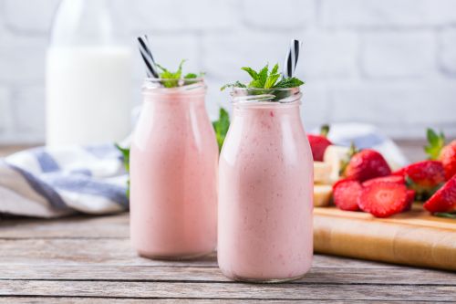 Δροσερό και θρεπτικό smoothie φράουλας