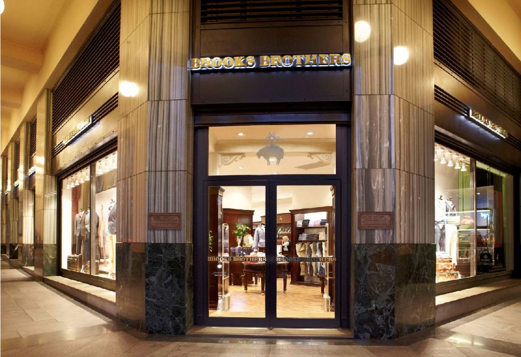 Brooks Brothers: Δε θα κλείσει κανένα κατάστημα στην Ελλάδα