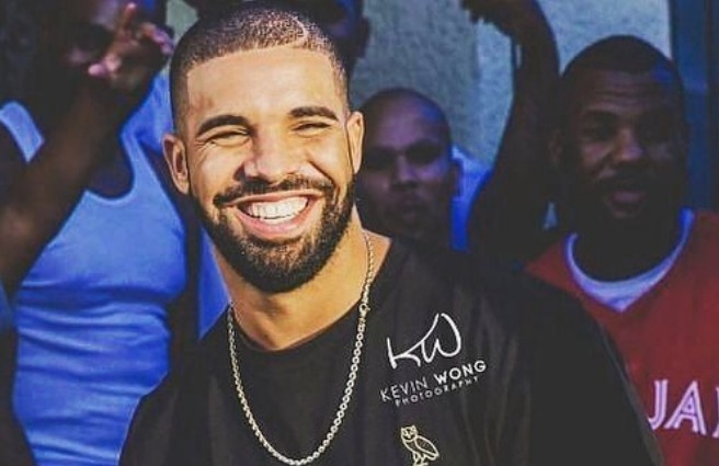Ο Drake δίνει το όνομα «Greece» στο νέο του τραγούδι και το Διαδίκτυο παραληρεί | vita.gr