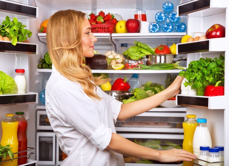 Η επιτυχημένη απώλεια βάρους ξεκινά… από το ψυγείο | vita.gr