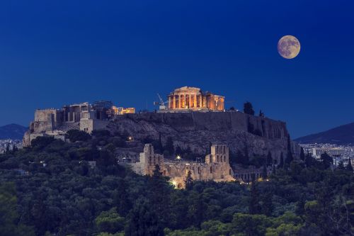 Πανσέληνος Αυγούστου: Όλες οι δωρεάν εκδηλώσεις για να την απολαύσουμε απόψε