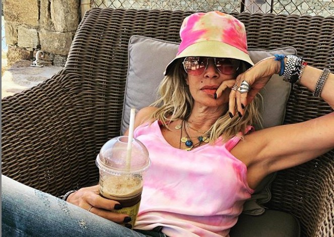 Άννα Βίσση : Διασκεδάζει με τον εγγονό της και «ρίχνει» το Instagram | vita.gr